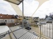 Sonnige 3 Zimmer Wohnung mit großem Balkon und Parkplatz...