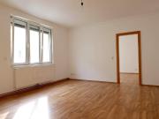 Sonnige 3 Zimmer Wohnung mit Süd Balkon im Nibelungenviertel
