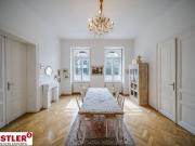 Sonnige 4 Zimmer Altbauwohnung im Herzen der Stadt,...