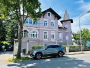 Sonnige 4 Zimmer Wohnung mit Balkon, Terrasse und... Sonnige 4 Zimmer Wohnung mit Balkon, Terrasse und...