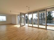 Sonnige Balkonwohnung mit Gartenblick