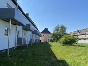 Sonnige Balkonwohnung zum selbst sanieren mit 3 Zimmern...