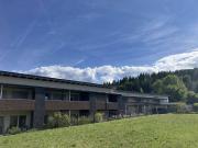 Sonnige Neubauwohnung mit kleinem Garten