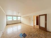 Sonnige, sanierungsbedürftige 3 Zimmerwohnung in der...