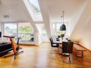 Sonnige Südwest Dachterrasse, modern und ruhig