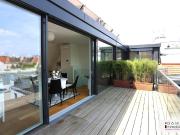 Sonnige und helle DG Wohnung mit großer Terrasse zentral...