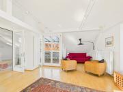 Sonnige und renovierte 2.5 Zimmer Dachwohnung mit...