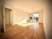 Sonnige Zwei Zimmer Wohnung mit großer Terrasse und...