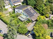 Sonniger Rückzugsort mit schönem Garten