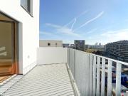 Sonnwendviertel: 1 Zimmer Wohnung mit Balkon im 14. OG –...