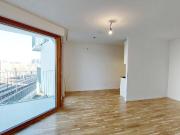 Sonnwendviertel: 1 Zimmer Wohnung mit Balkon im 15. OG –...