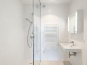 Sonnwendviertel: 2 Zimmer Wohnung mit Balkon im 14. OG...