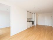 Sonnwendviertel: 2 Zimmer Wohnung mit Balkon im 14. OG –...