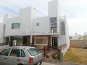 Sonterra Casa con 3 recámaras y amenidades, VENTA