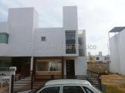 Sonterra casa de 3 recamaras en VENTA RAH1757