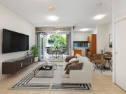 Sophisticated 1 Bedroom Apartment in the Heart of South Bank