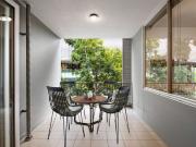 Sophisticated 1 Bedroom Apartment in the Heart of South Bank