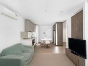 SOPHISTICATED 2 BEDROOM APARTMENT WITH PANORAMIC VIEWS &...