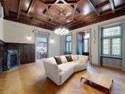 Sophisticated and fancy apartment with a large terrace...