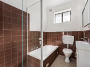 Sophisticated and Stylish Two Bedroom Apartment with Parking Sophisticated and Stylish Two Bedroom Apartment with Parking