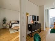 Sophisticated Apartment with Gym and Concierge, Berlin...