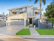 Sophisticated Coastal Entertainer with Dual Living in...