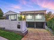 Sophisticated Dual Living by the Beach Designed to Evolve