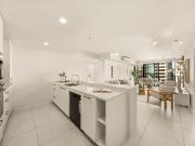 Sophisticated Inner City Living with Space, Style &...