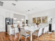 Sophisticated living footsteps from CBD