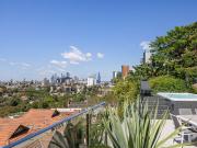 Sophisticated Luxury with Breathtaking Harbour Views