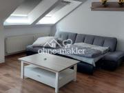 Sorglos einziehen: Traumhafte DG Wohnung mit Balkon....