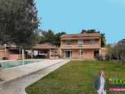 SORGUES GRANDE MAISON FAMILIALE A VENDRE AVEC POTENTIEL...