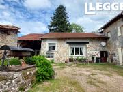 SOUS OFFRE Deux maisons avec des dépendances, 6890m2 de...