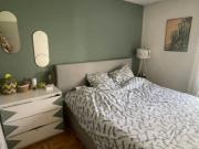 Sousloue chambre dans une coloc courte durée pis