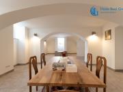 Souterrain Studio mit Straßenzugang