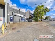 SOUTH BRISBANE OFFICE | SHOWROOM | WAREHOUSE