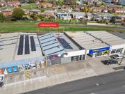 South Burnie Rarity ~ Versatility Plus!