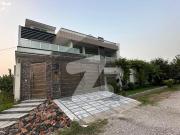 South Corner 22 MARLA House Available For Sale In Zone 4...