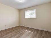 South Ridge Townhomes Ideal Location 3 Bedroom for rent...