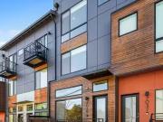 South Seattle Newer Townhome Great location and floorplan 2.