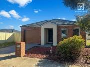 SOUTH SHEPPARTON THREE BEDROOM PLUS OPEN PLAN LIVING