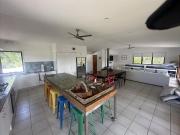 SOUTH STRADBROKE ISLAND WATERS RARE RENTAL OPPORTUNITY