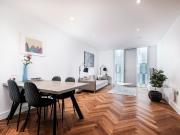 South Tower, Manchester M15, 2 bed flat to rent, £3,275...