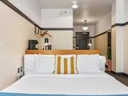 South Whitfield Street