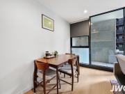 South Yarra Sophistication, Open Plan 1 Bedroom...