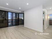 South Yarra Urban Oasis – Rare Wraparound 180 View Two...