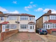 Southall UB2, 3 bed semi detached house to rent, £2,795...