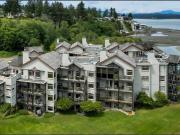 Southern Exposure Waterfront Condo Campbell River