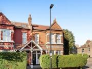 Southfield Road, London, 2 Bedroom Maisonette