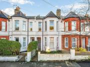 Southfield Road, London 3 bed flat to rent £2,500 pcm...